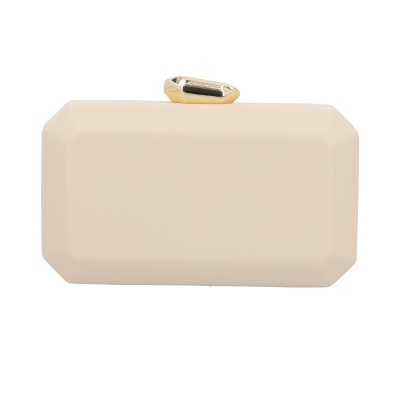 Mala de mão creme com fecho dourado