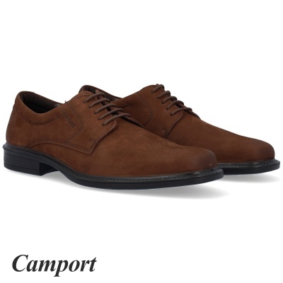 Sapatos castanhos em camurça com atacadores e sola preta, com a marca Camport visível.