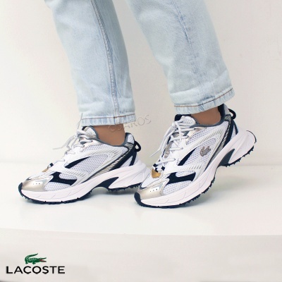 Ténis Lacoste branco e cinza em tecido malha com sola espessa