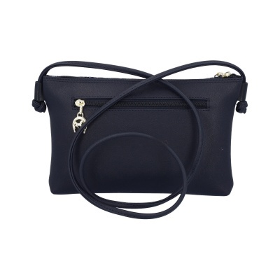 Bolsa pequena preta com alça fina e fecho dourado