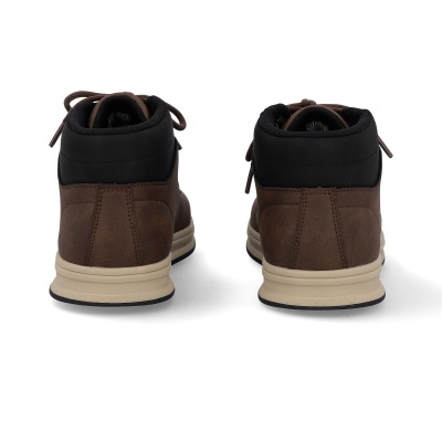Botas castanhas com detalhe preto na parte superior