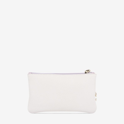 Carteira pequena branca com fecho lilás e textura fina