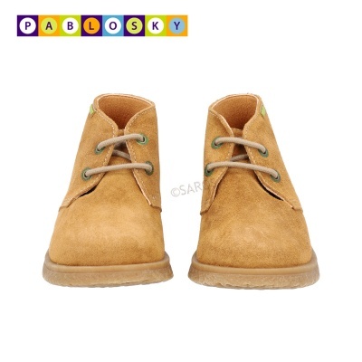 Botas de criança castanhas Pablosky em camurça com atacadores cinza