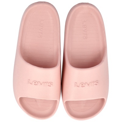 Chinelos rosa com o logo Levis em relevo