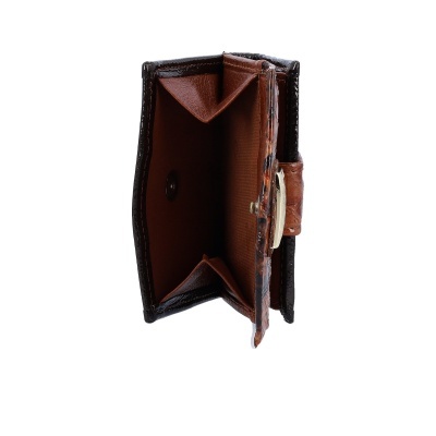 Carteira castanha de couro sintético aberto com interior castanho e fecho metálico prateado