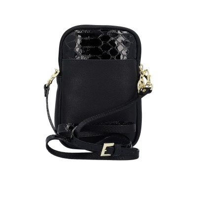 Mala preta pequena com bolso frontal brilhante e alça fina ajustável