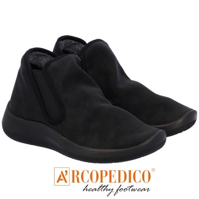 Calçado preto ARCOPEDICO slip-on com sola preta