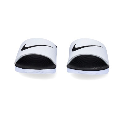 Chinelos desportivos brancos com logotipo preto Nike
