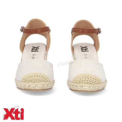 Sandálias bege com base de juta e tiras castanhas Xti