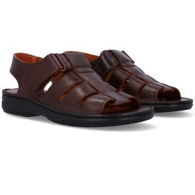 Sandálias castanhas de homem em couro com solado preto