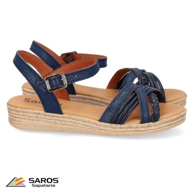 Sandálias femininas de cunha azul escuro com tiras entrelaçadas