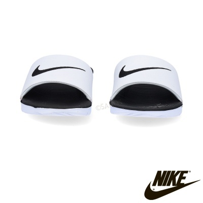 Chinelos Nike brancos com pala larga e interior preto