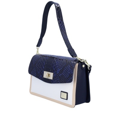 Mala de senhora azul escuro e branco com padrão pele de cobra e fecho dourado