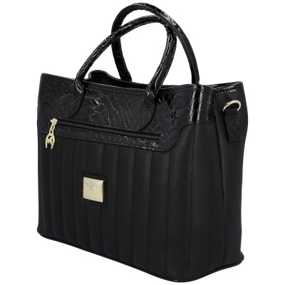 Mala preta com padrão e detalhes em textura crocodilo