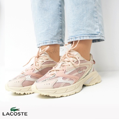 Ténis Rosa Claro e Bege Lacoste com sola robusta