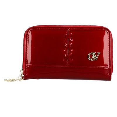 Carteira vermelha brilhante com fecho e logo metálico CV