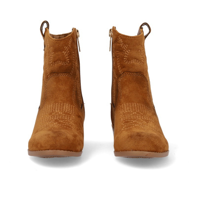 Botins castanhos de camurça com fecho lateral