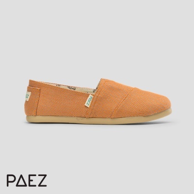 Alpercata laranja com sola bege da marca PAEZ