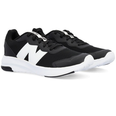 Sapatilhas desportivas New Balance pretas com detalhes brancos