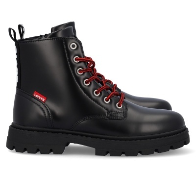 Botas pretas de cabedal com atacadores vermelhos e etiqueta LEVI'S