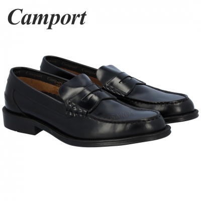 Par de mocassins pretos em pele marca Camport