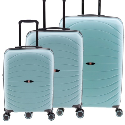 Conjunto de três malas de viagem rígidas azuis claras com rodas e alças retráteis