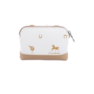 Bolsa pequena branca com estampas douradas e base bege com fecho de correr