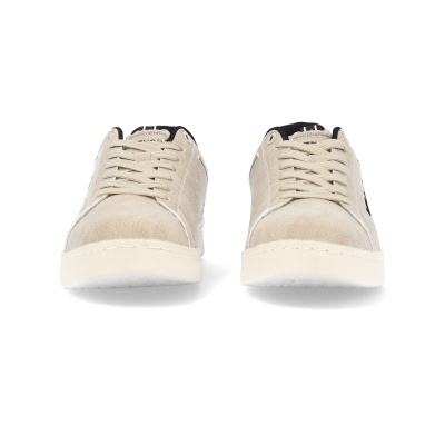 Sapatilhas bege com sola branca e detalhe preto