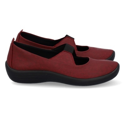 Sapatos femininos bordô com sola preta e elástico