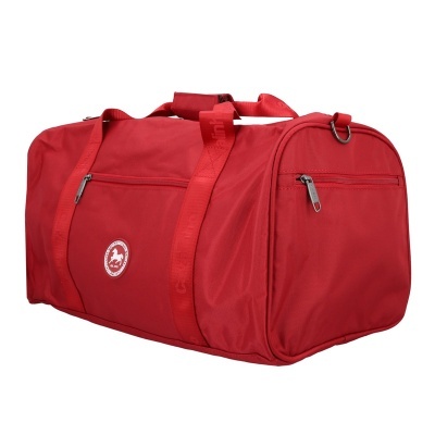 Mala desportiva vermelha com alças e bolsos exteriores