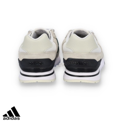 Ténis Adidas bege, branco e preto vista traseira com logótipo