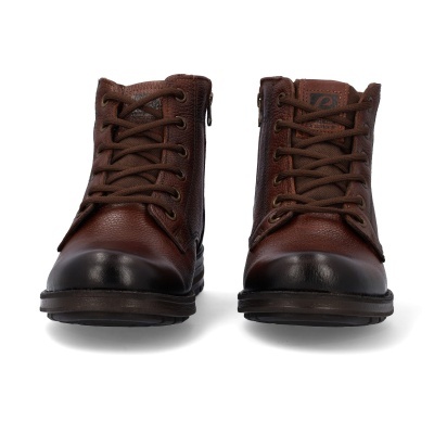 Botas de cabedal castanhas com biqueira preta e atacadores castanhos