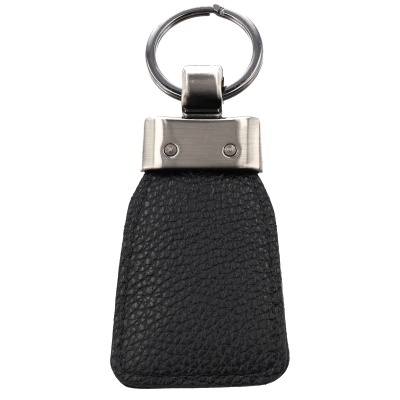 Chaveiro com couro preto texturizado e metal prateado