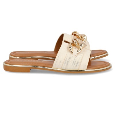 Sandálias rasas bege com correntes douradas e sola castanha