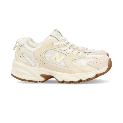 Sapatilhas New Balance bege e branco com sola castanha