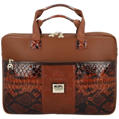 Mala de senhora castanha com padrão imitação pele de serpente e detalhes dourados