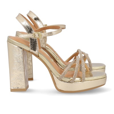 Sandálias douradas com salto alto grosso e tiras brilhantes