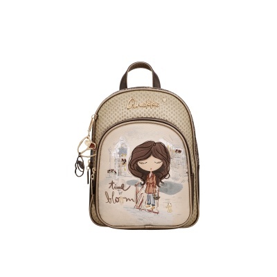 Mochila pequena bege com ilustração de menina e texto time to explore