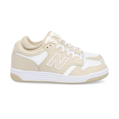 Ténis desportivos New Balance bege e branco com sola clara