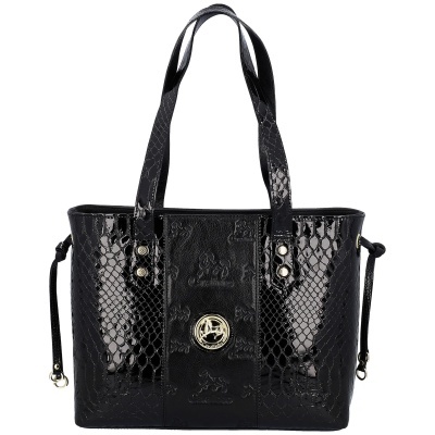 Mala de senhora preta em couro sintético com padrão pele de cobra e detalhes dourados