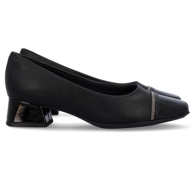 Sapatos de senhora pretos com salto médio em bloco