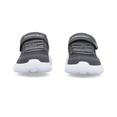 Par de sapatilhas SKECHERS cinza escuro com sola branca e fecho de velcro