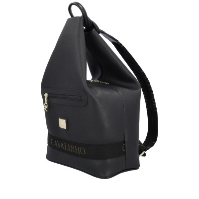 Mochila preta Cavalinho com detalhe dourado e texto na faixa.