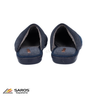 Chinelos azuis escuros com sola preta e interior acolchoado cinza
