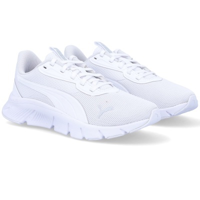 Ténis desportivos brancos Puma com sola robusta e logo ton sur ton