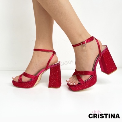 sandálias de salto alto vermelho com brilhos e tiras finas