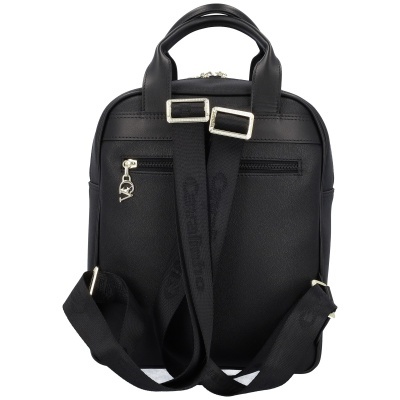 Mochila preta com alças ajustáveis e fecho prateado