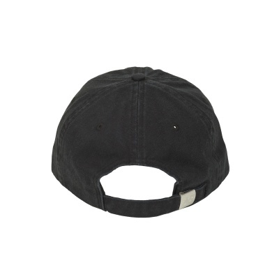 Boné preto em tecido com ajuste na parte traseira