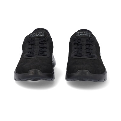 Sapatilhas pretas Skechers GOwalk de frente