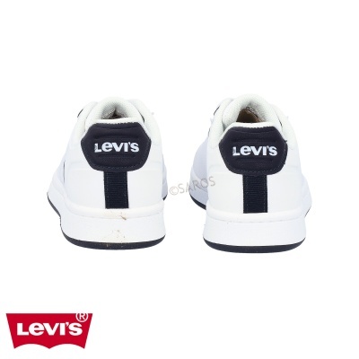 Sapatilhas brancas Levi's com detalhes a preto vistas de trás